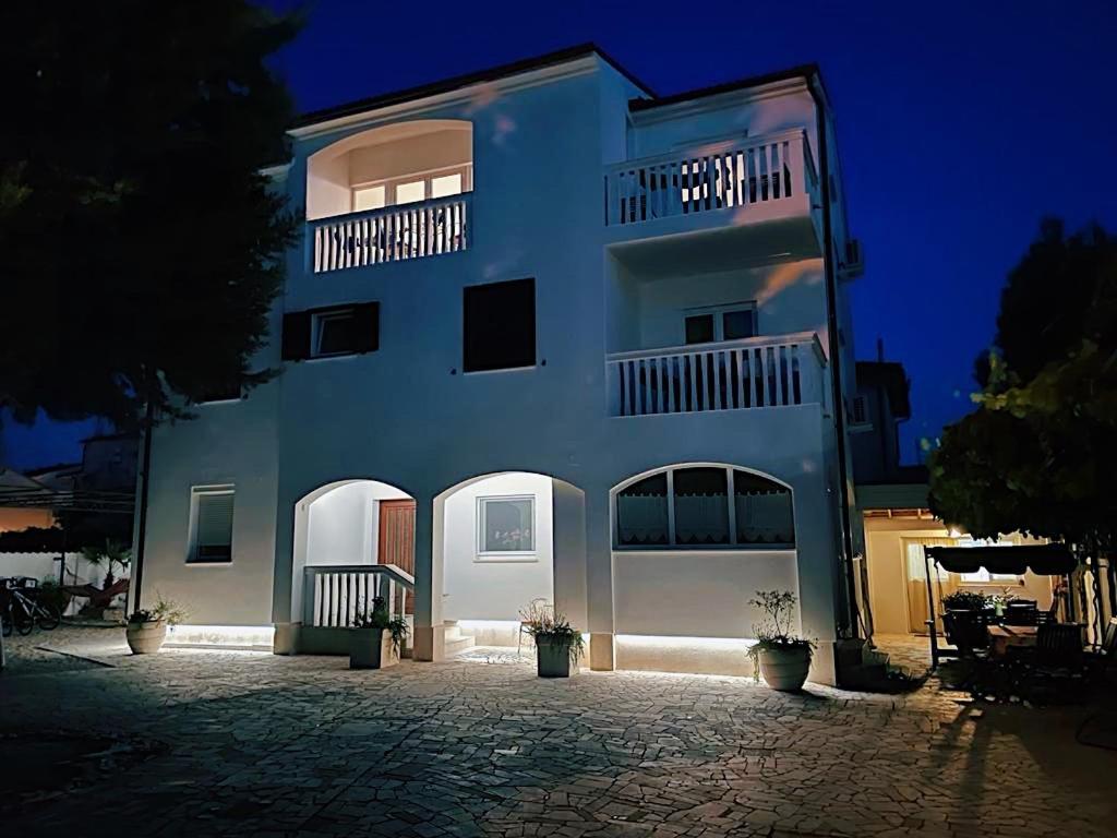 Apartmani Marin Медулин Екстер'єр фото